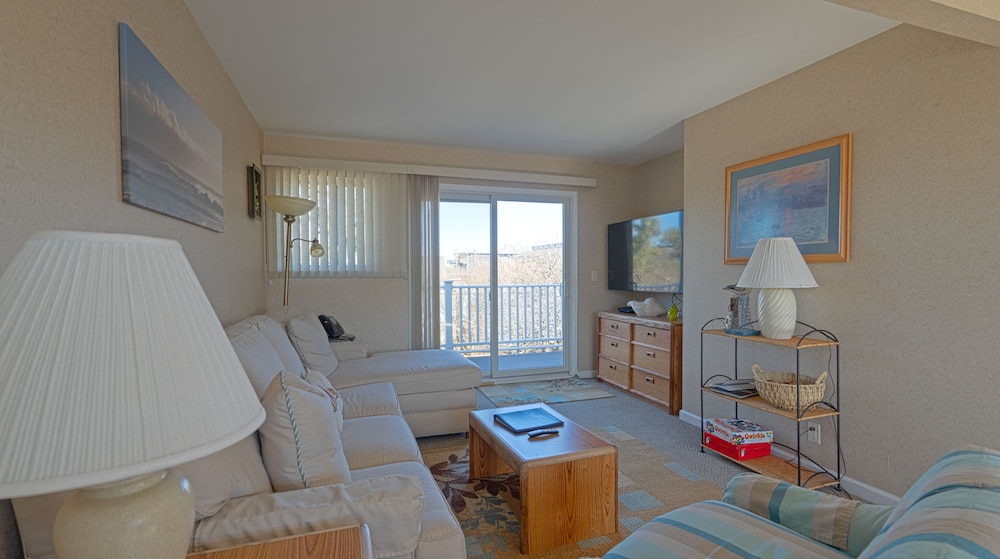 Sea Crest Resort