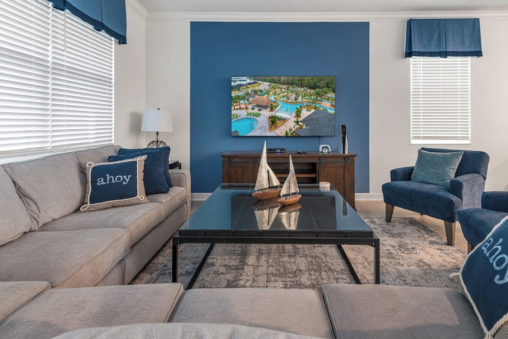 8BR Villa - Game Room & Themed Rooms