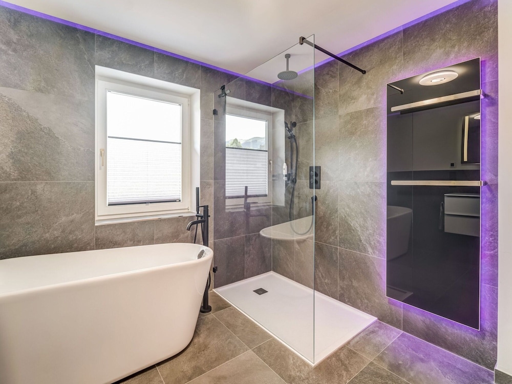 High-quality Apartment With Whirlpool