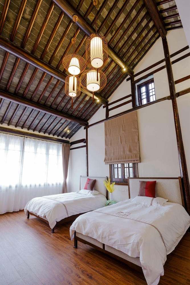 Yi Garden Cultural Hotel Disney Branch
