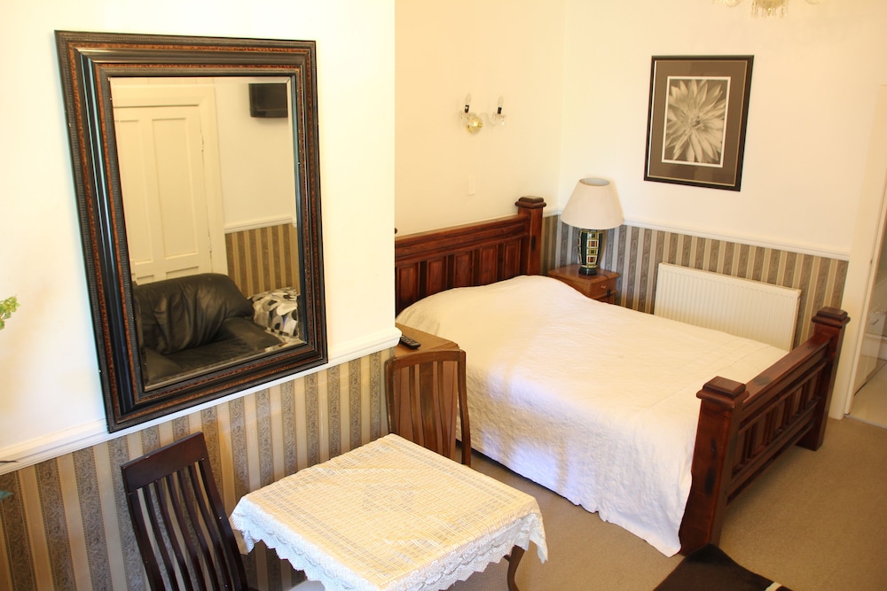 Parnell City Lodge