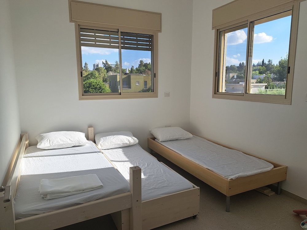 Mount Tabor Home by Sea N' Rent view 3