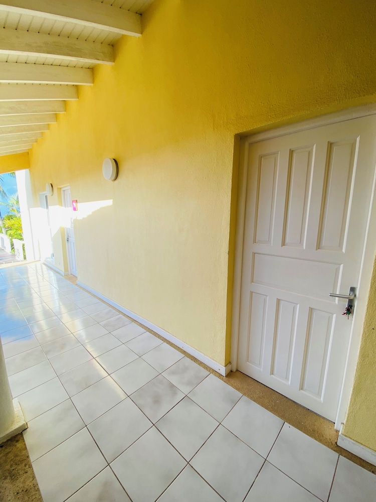 La Pura Vista Resort