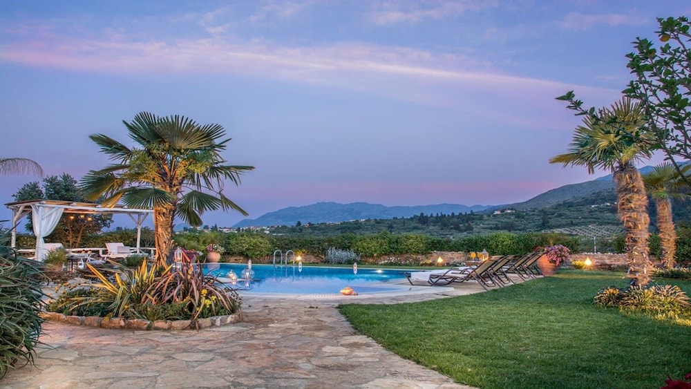 Chania Secluded Gem - Kallithea Private Pool Villa