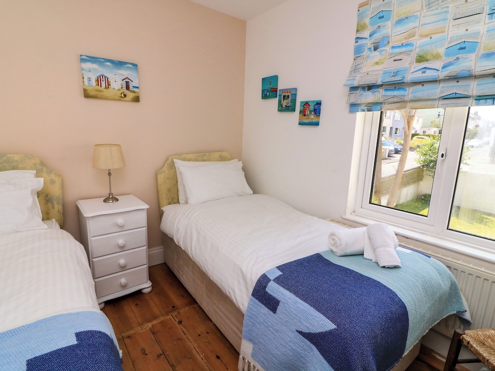 Marine Cottage