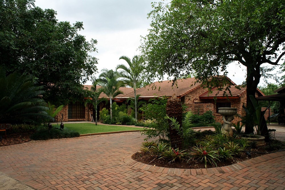 Selati 103 Guest Cottages