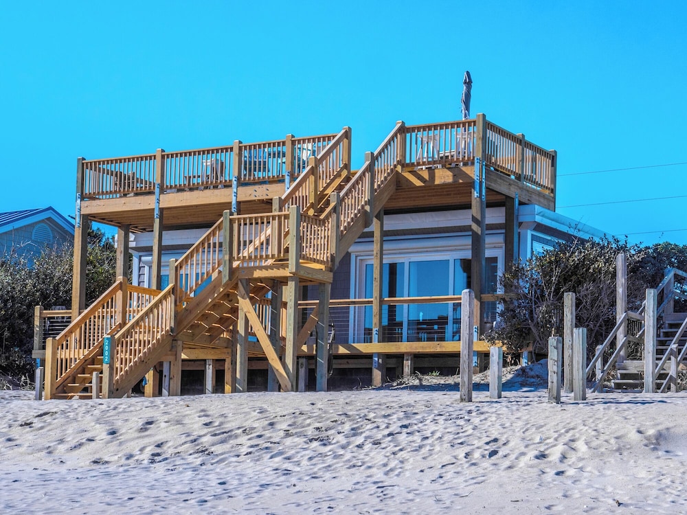 Vintage Vacation by Topsail Realty