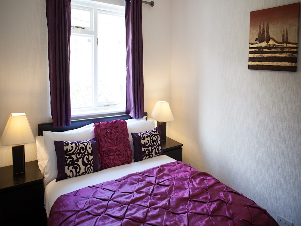 Leith Apartments