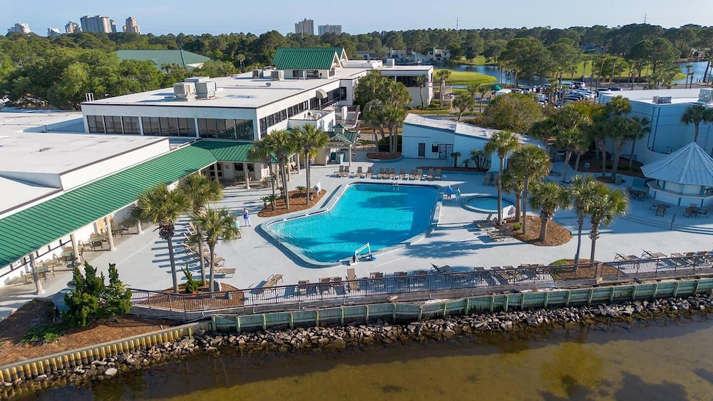 Bayside Inn 6786