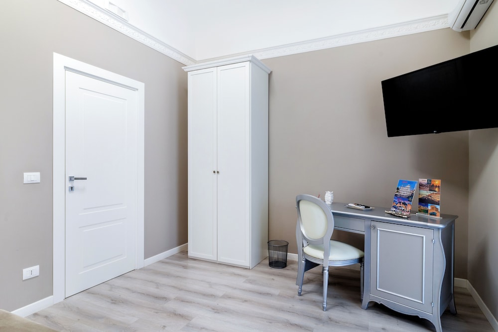 Heart City Rooms