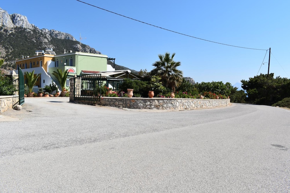 Lefkorama view 5