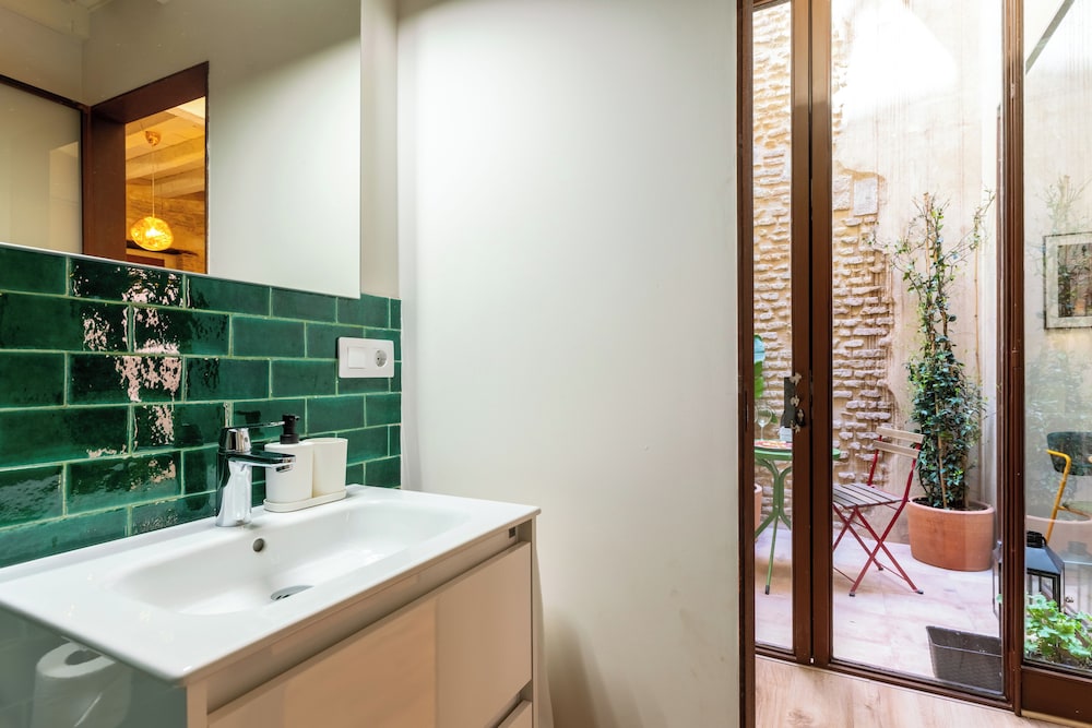 One&Lux Casa Barrabas