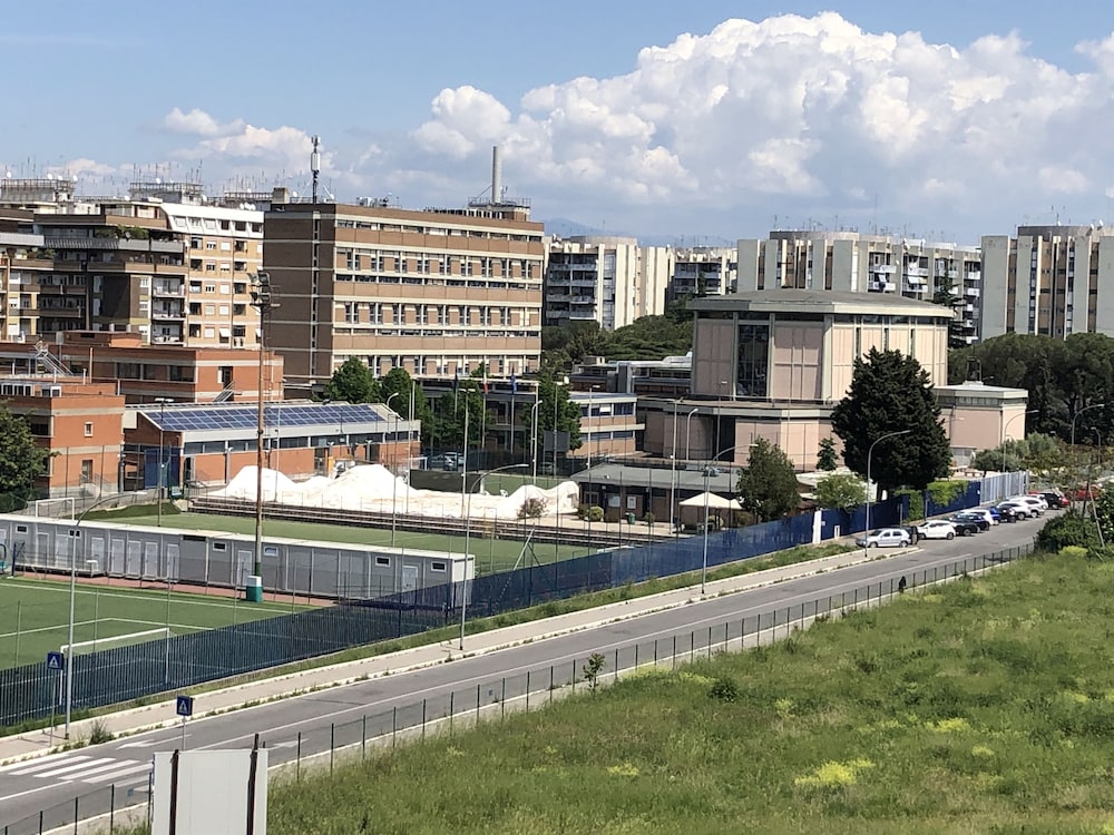 Kamchu Apartments Studio With Terrace Near Metro con Vista