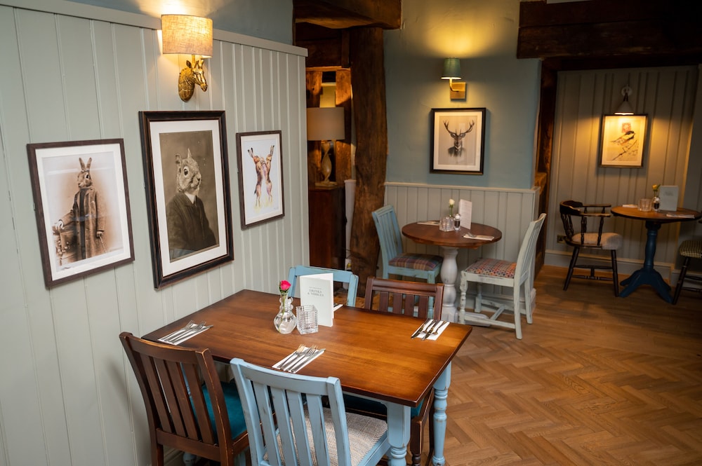 Berkshire Arms by Chef and Brewer Collection