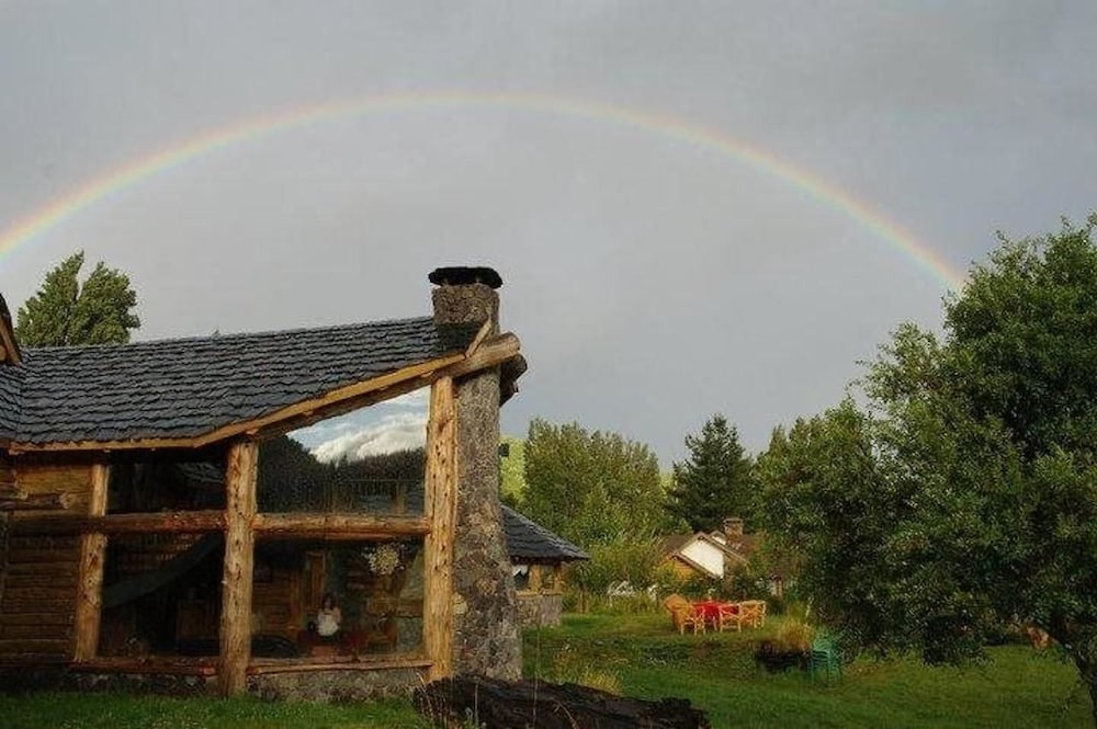 Fabula Lake House