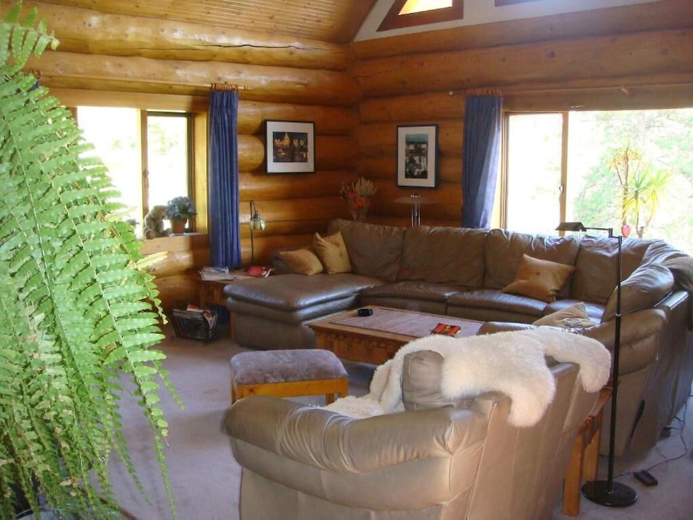 Wildhorse Mountain Guest Ranch