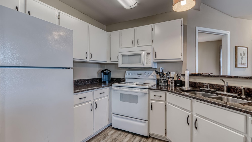 Colony Club #U3 by Southern Vacation Rentals