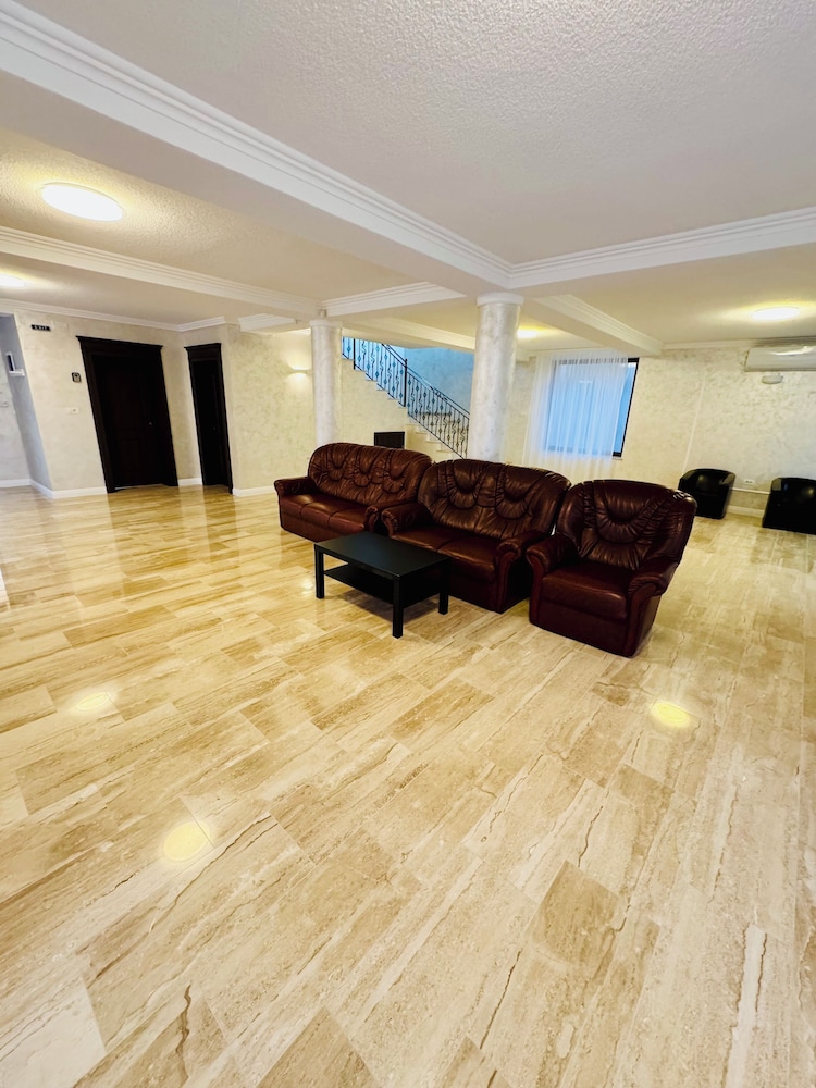 Roua Residence