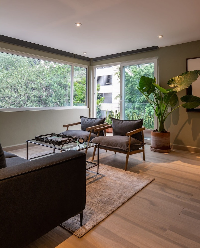 Elbe Retreat Trendy 2 BR w Balcony in Mexico City photo 2