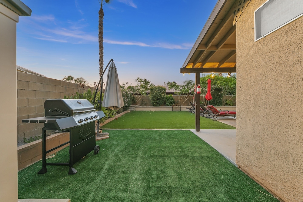 Desert Oasis Retreat Palm Meadows Gem 3 Bedroom Home