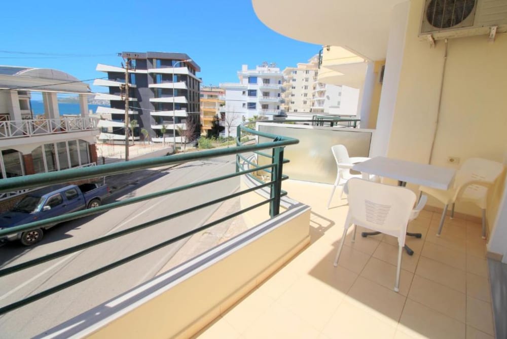 AR Apartments