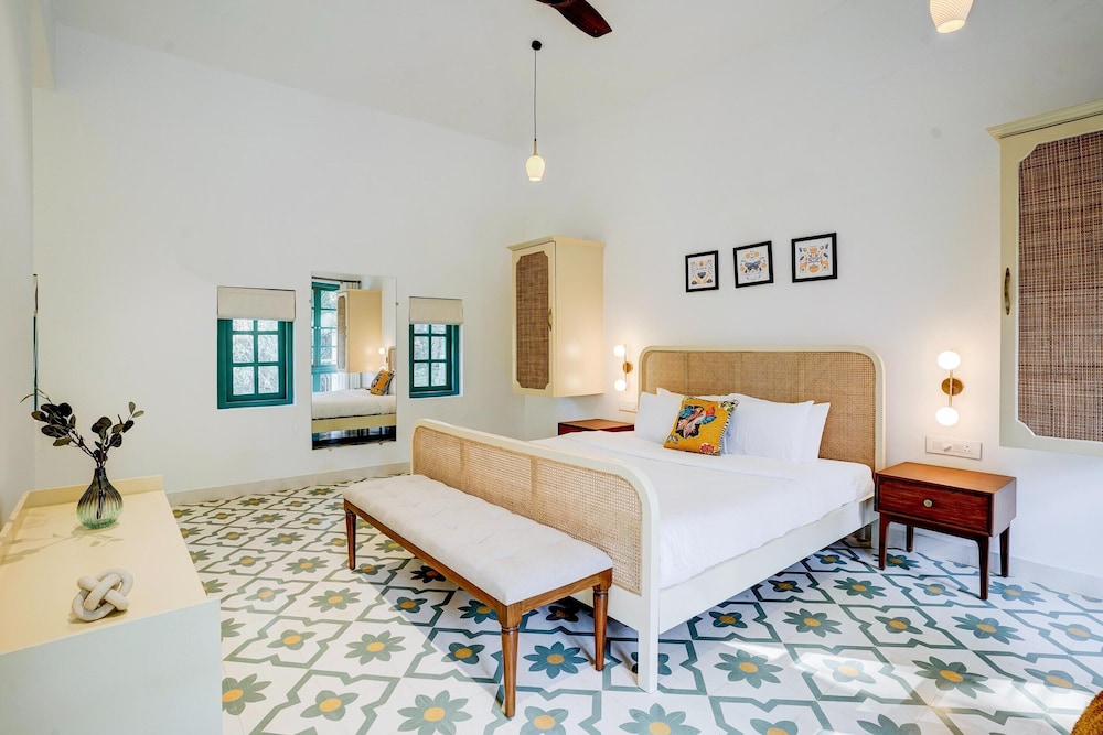Villa in Siolim Near Morjim Beach