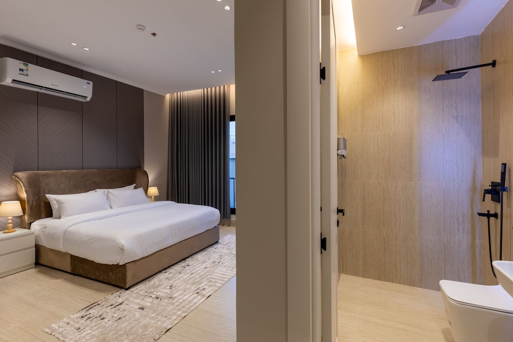 Vibrant Two BR With Shared Garden in Almadinah