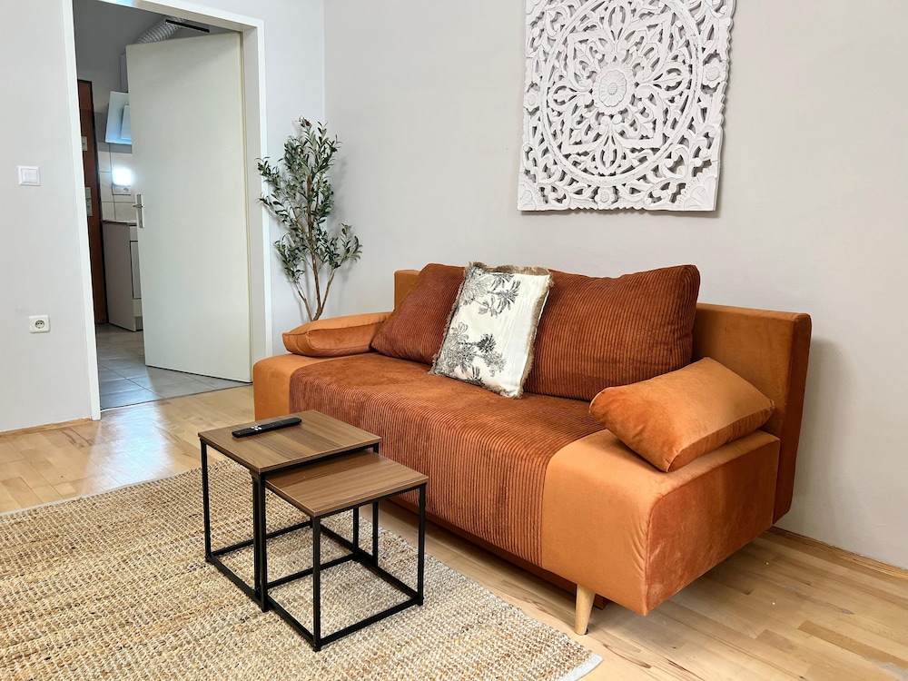 Lovely Studio for 4 with Garden