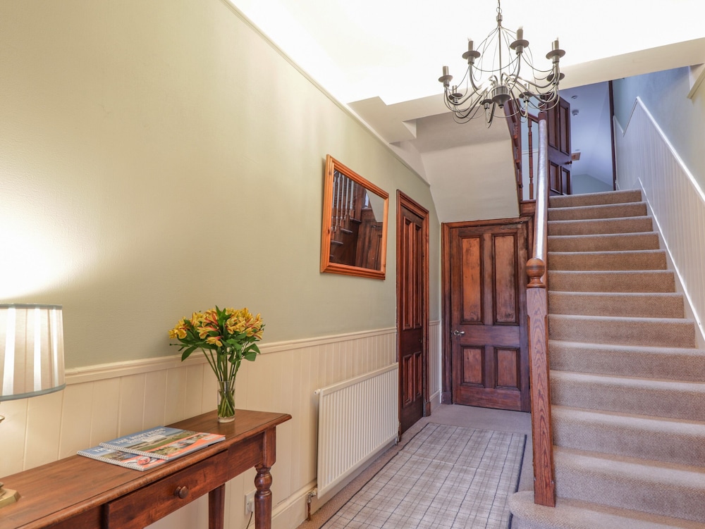 Balloan House