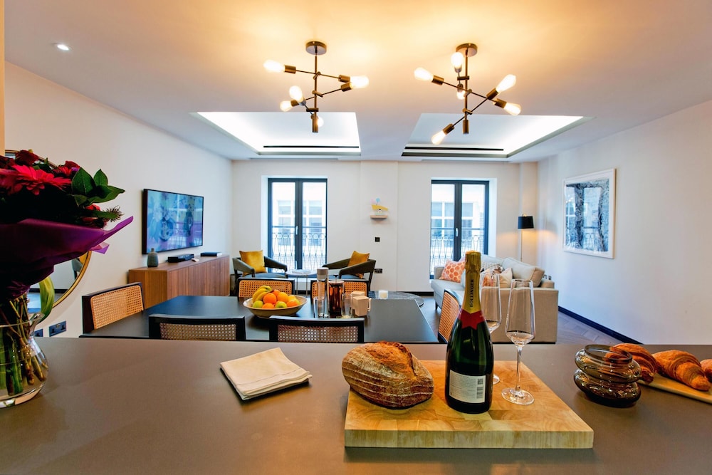 2-bed Superior Apt 415