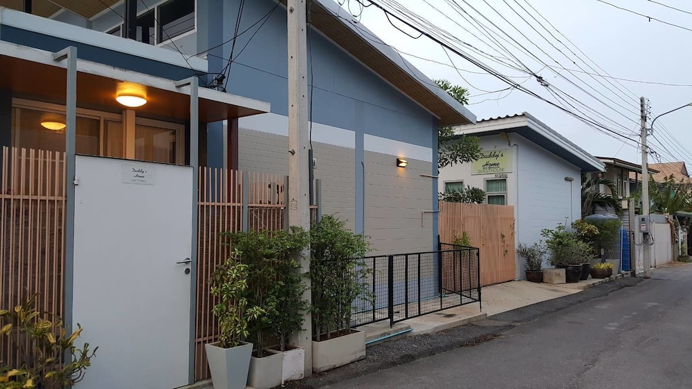 Hotel Daddy's home Huahin - Image 1