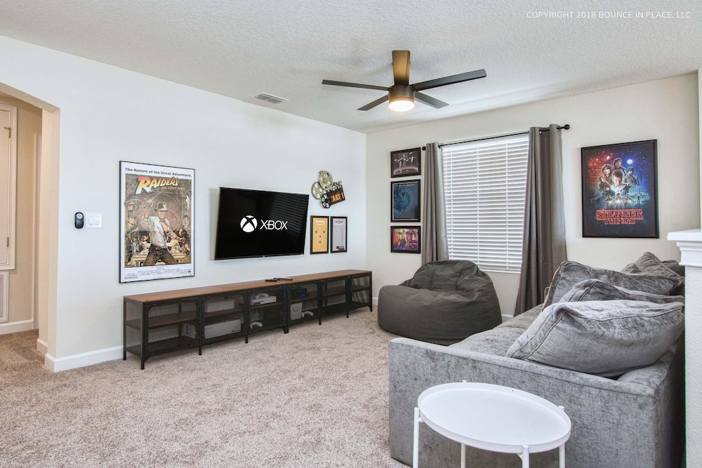 Stunning 5BD Home Private Pool and Spa Game Room, Billede 48