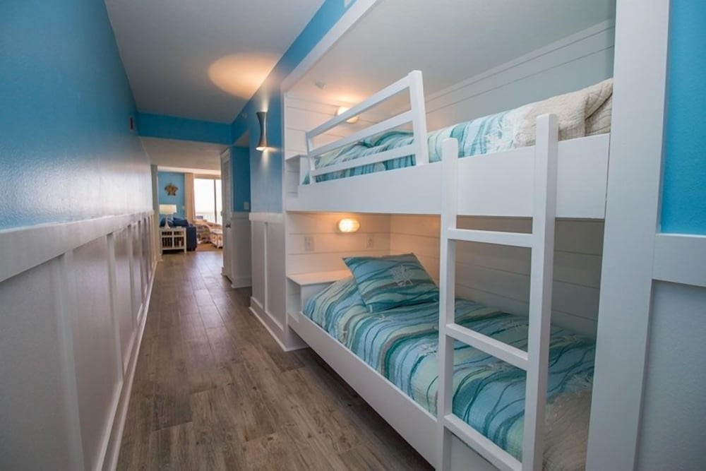 Pelican Beach 1110 1 Bedroom Condo by Pelican Beach Management view 5