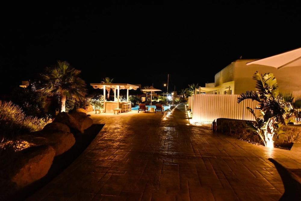 Queen Boutique Suites