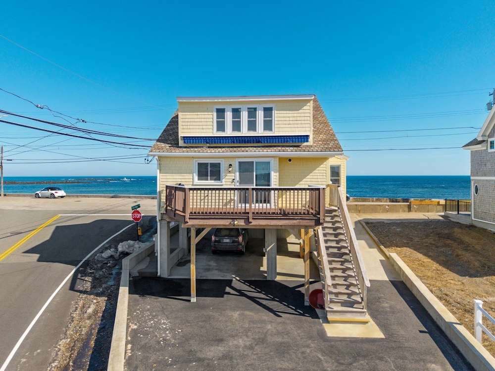 Oceanfront Front Porch Back Deck Kitchen
