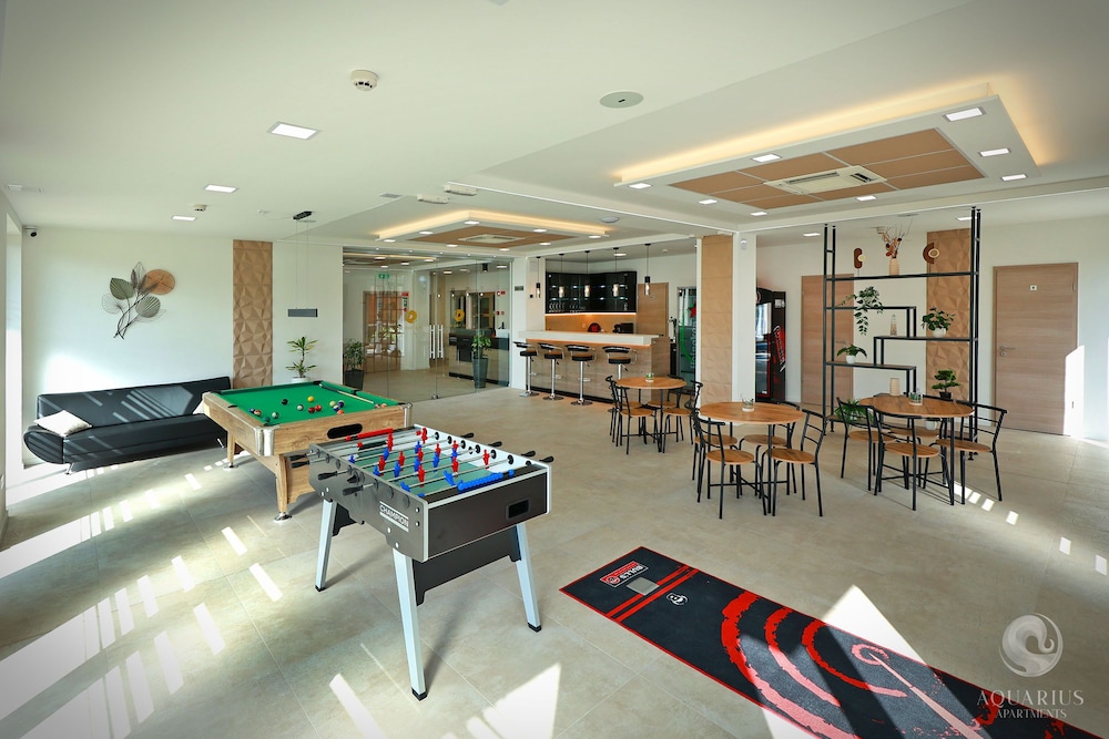 Aquarius Apartments