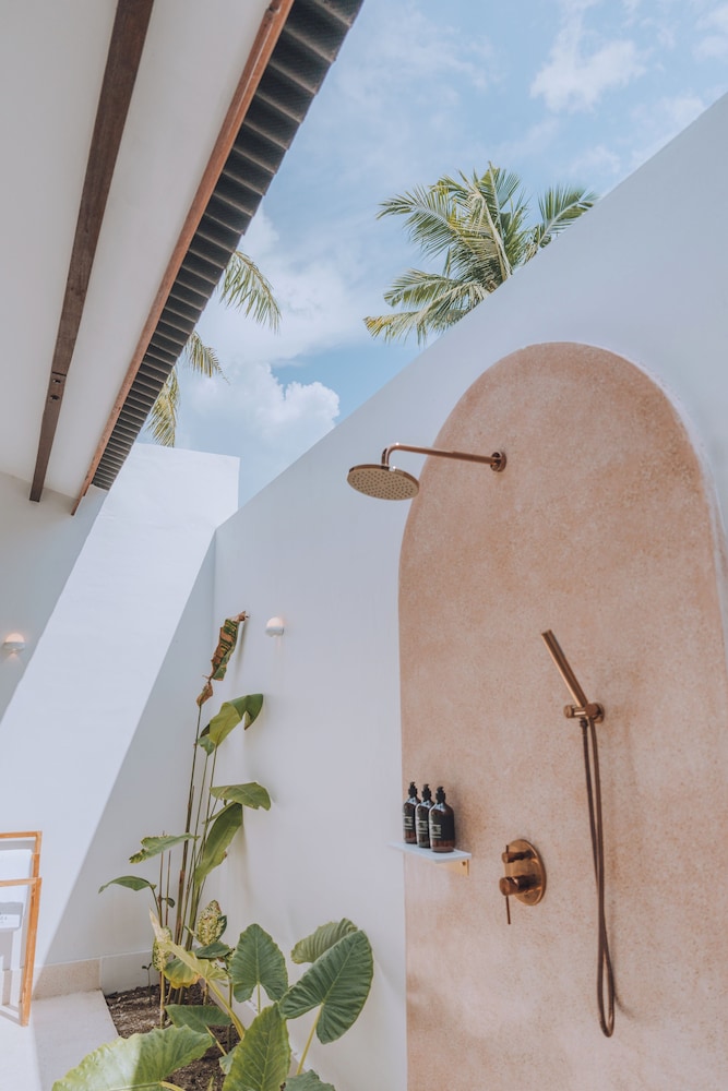Lumora Boutique Villas