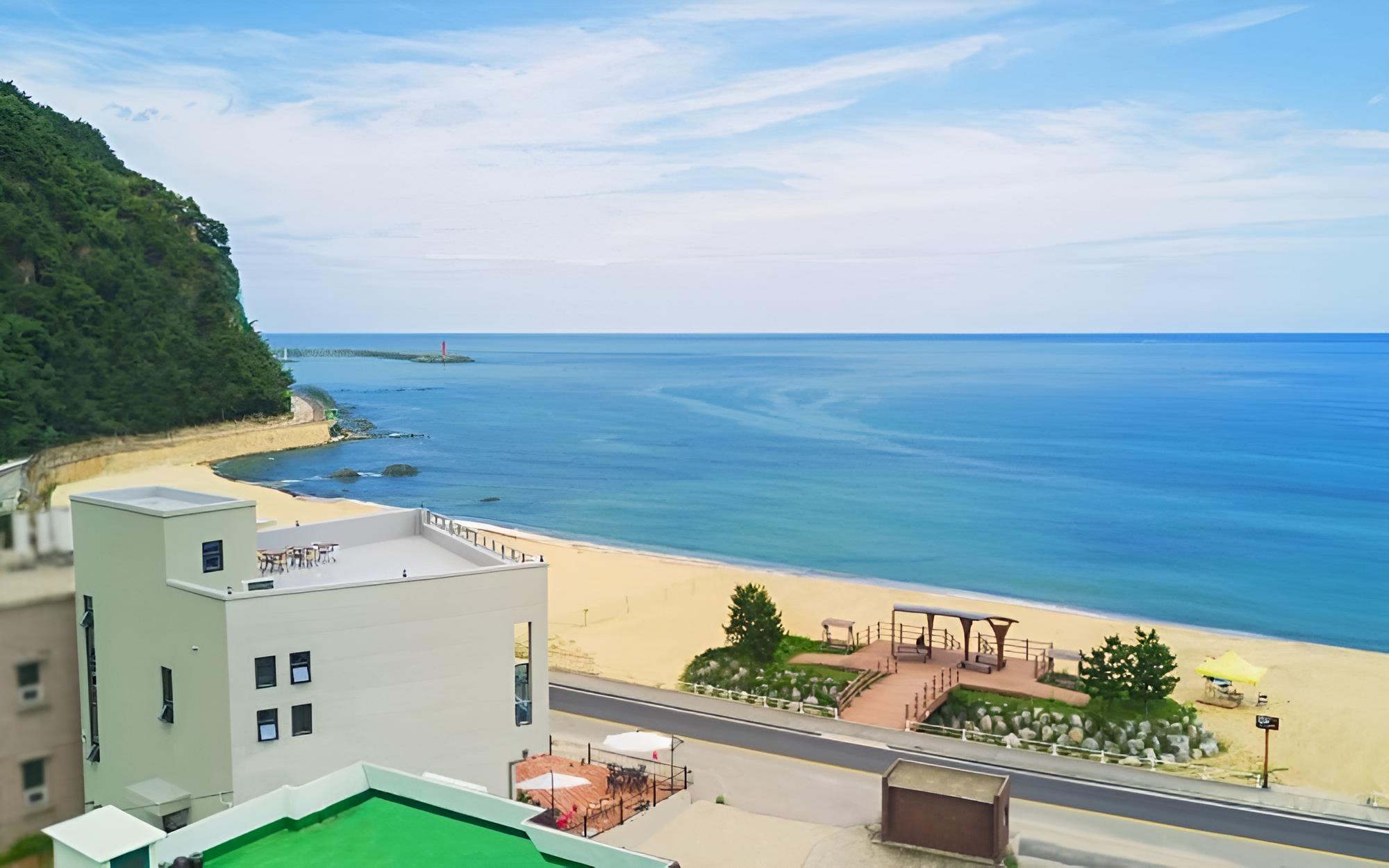 Gangneung Terra 176 Pension view 2