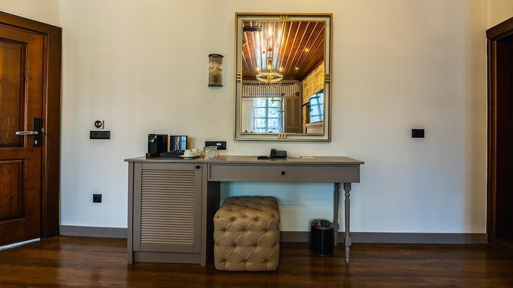 Belmondo Süitler - Image 57