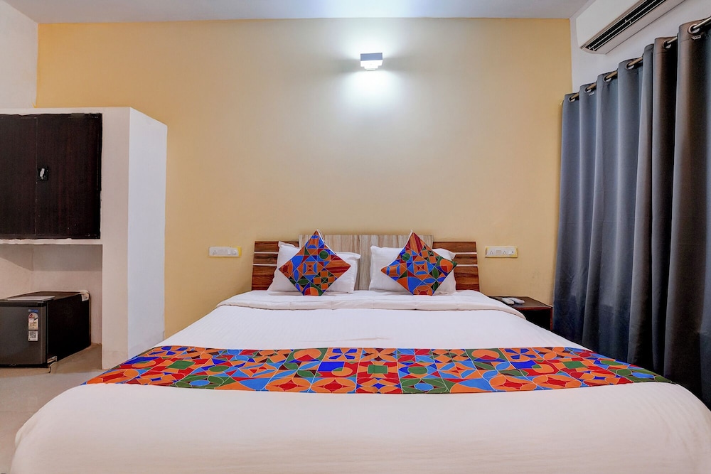 Fabhotel Bay Breeze