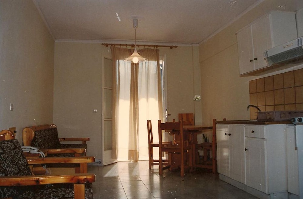 Louisa Apartments