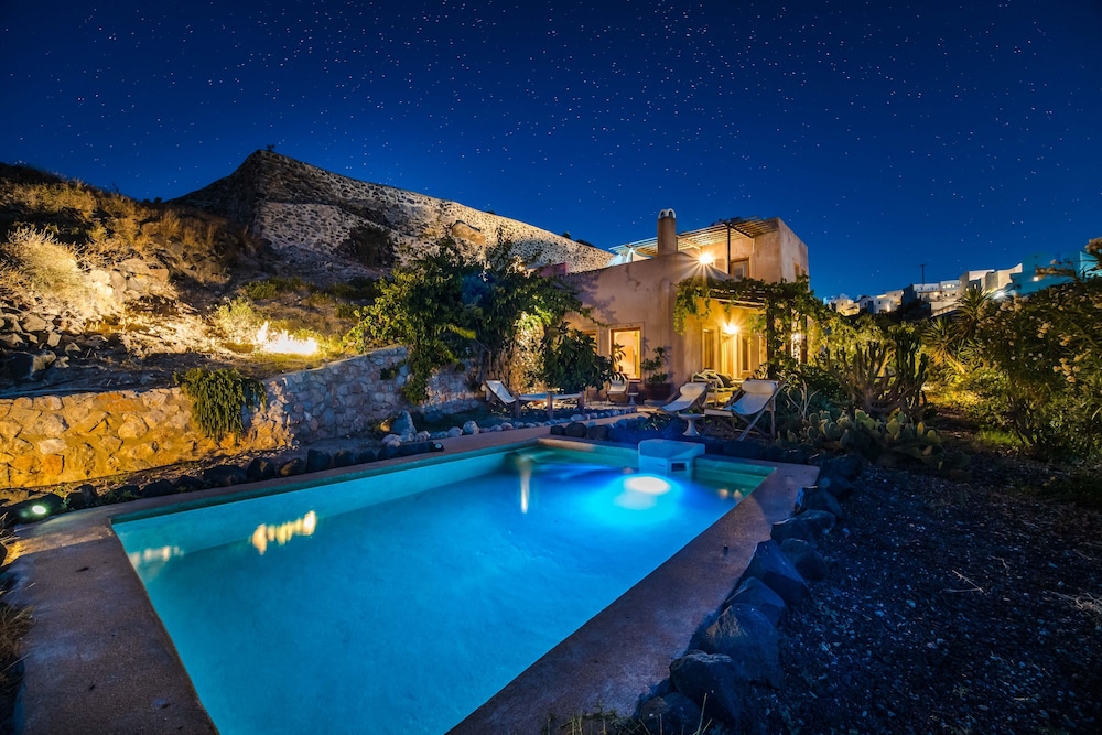 Aurora Villa by K&K view 5