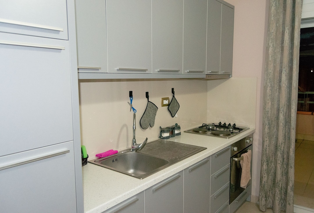 Lovely 1- Bedroom Apartm, Huge Balcony, Lovely View