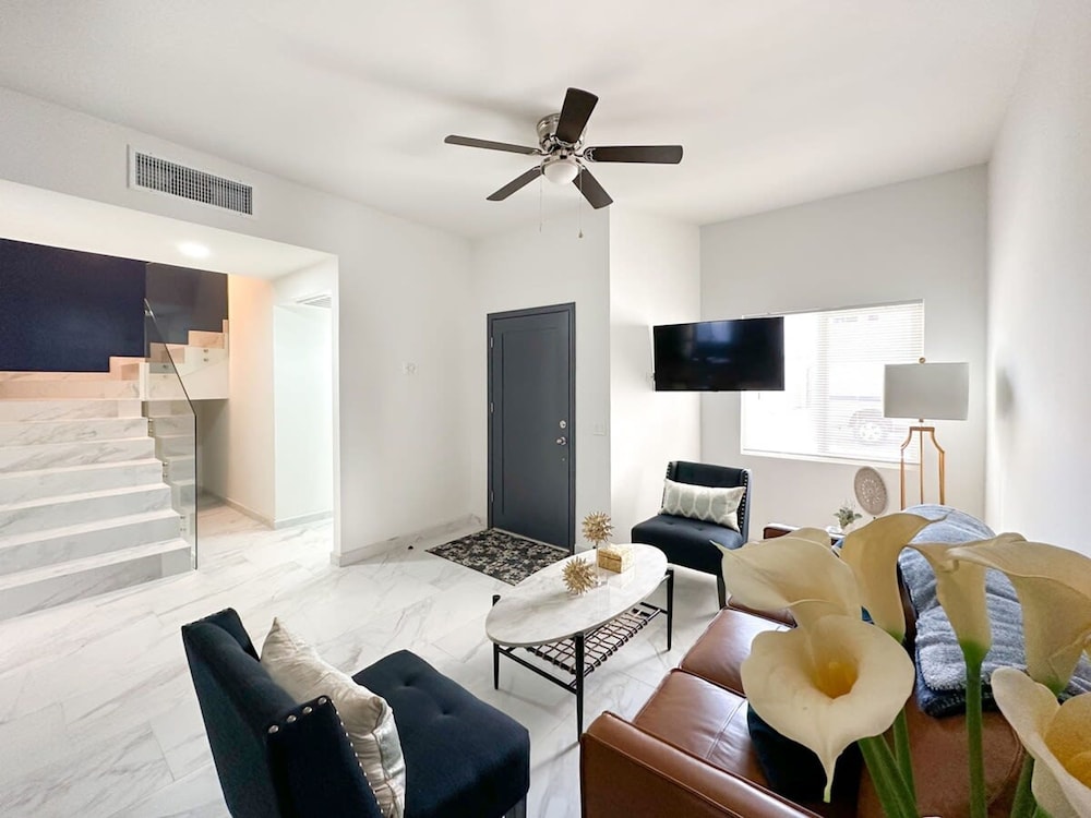 Modern Home in The Exclusivity of Las Conchas