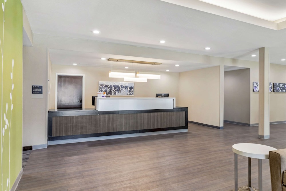 Sleep Inn & Suites Liberty view 2