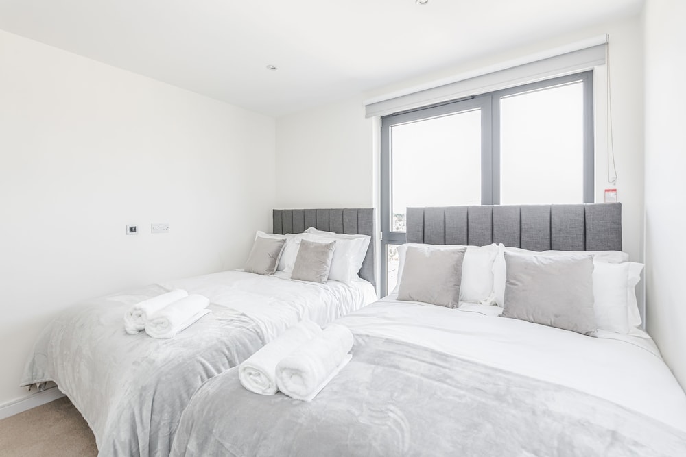 EMERALD APARTMENTS LONDON view 2