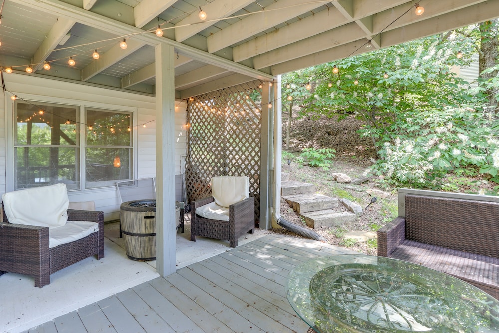 Airy Jasper Vacation Rental w/ Deck + Gas Grill view 2
