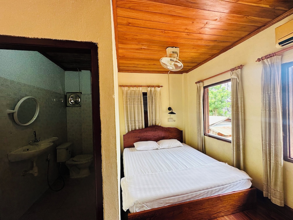 Silikhane Guest House