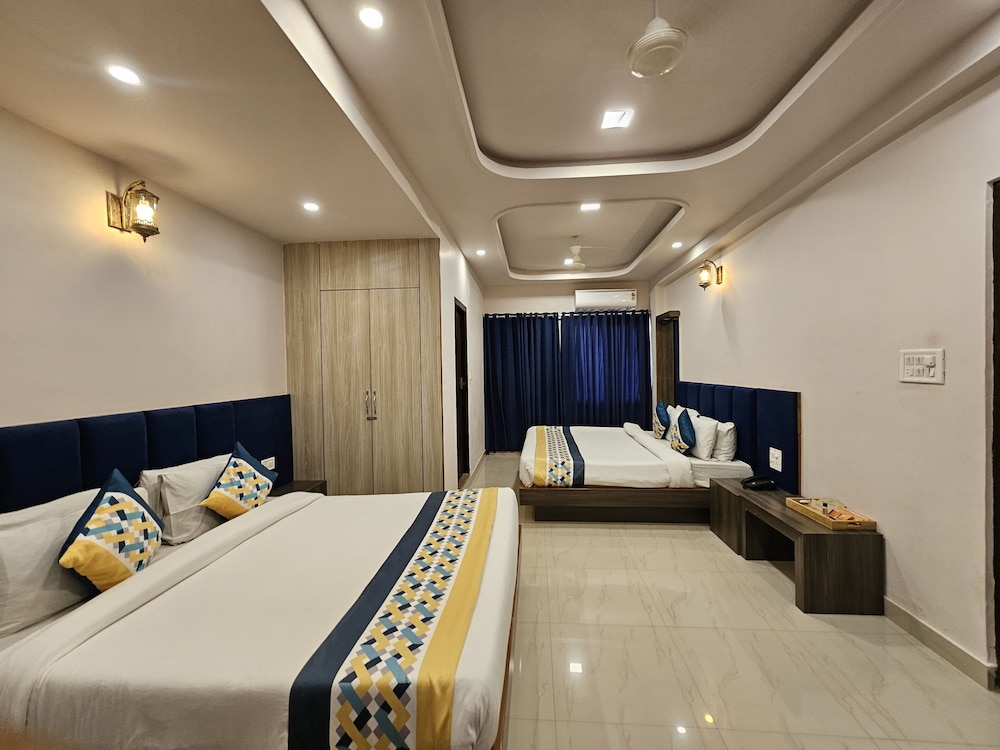 The Sky Comfort Hotel Brahm Sambandh