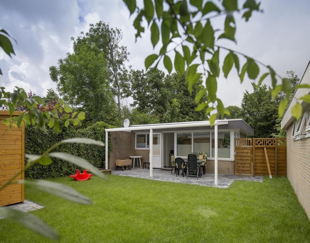 Sint Maartenszee: Renovated Family Retreat